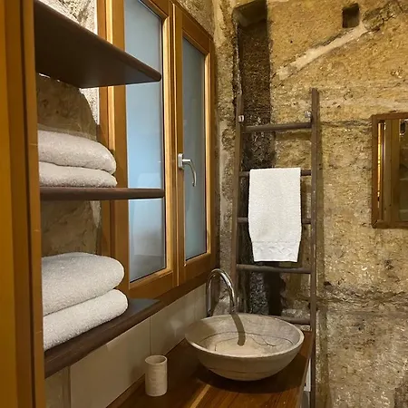 A Remarkable 500 Years Old House Of Character Casa vacanze Senglea