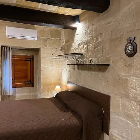 Casa vacanze A Remarkable 500 Years Old House Of Character Senglea