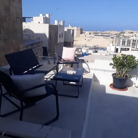 Casa vacanze A Remarkable 500 Years Old House Of Character Senglea