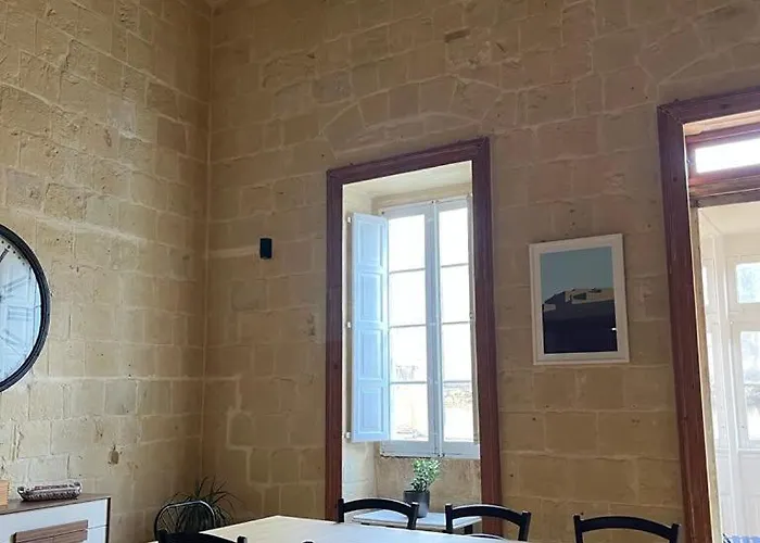 '19, Kenn L-istorja' A Remarkable 500 Years Old House Of Character Hébergement de vacances