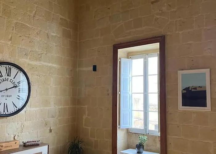 Hébergement de vacances '19, Kenn L-istorja' A Remarkable 500 Years Old House Of Character