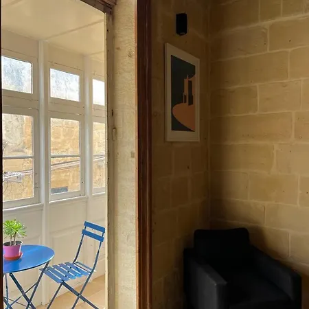 Σπίτι διακοπών '19, Kenn L-istorja' A Remarkable 500 Years Old House Of Character