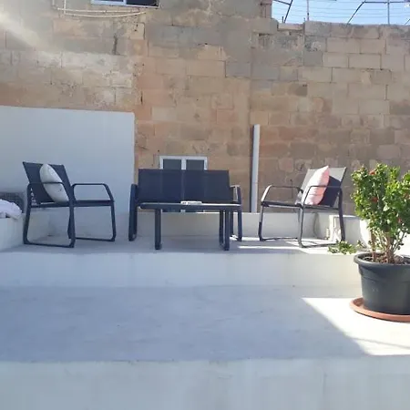 Σπίτι διακοπών '19, Kenn L-istorja' A Remarkable 500 Years Old House Of Character Senglea