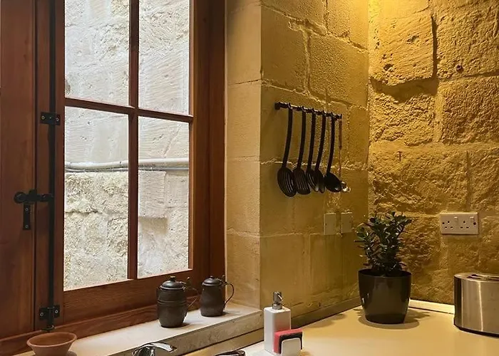 '19, Kenn L-istorja' A Remarkable 500 Years Old House Of Character * Senglea