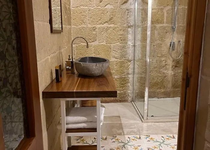 '19, Kenn L-istorja' A Remarkable 500 Years Old House Of Character * Senglea