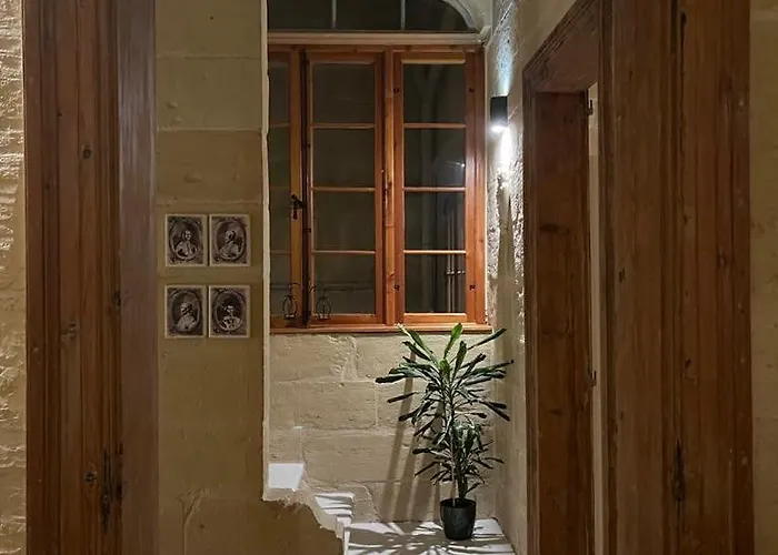 '19, Kenn L-istorja' A Remarkable 500 Years Old House Of Character *