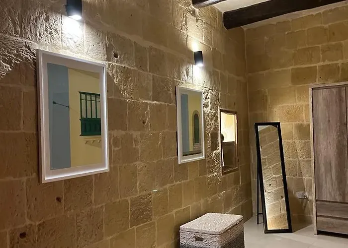 Vakantiehuis '19, Kenn L-istorja' A Remarkable 500 Years Old House Of Character Senglea