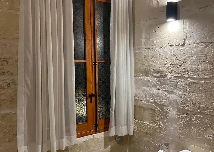 '19, Kenn L-istorja' A Remarkable 500 Years Old House Of Character Vakantiehuis