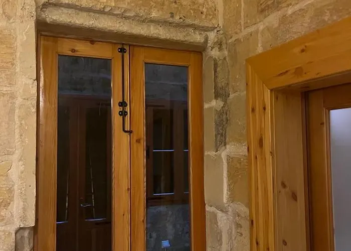 Vakantiehuis '19, Kenn L-istorja' A Remarkable 500 Years Old House Of Character Senglea